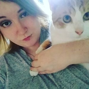 Meet your Posher, Leah